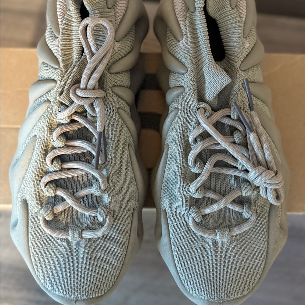 Yeezy Men's Shoes in Light Gray